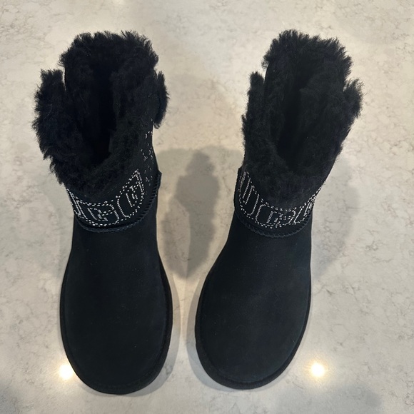New (no box) Classic Ugg gem mini - Picture 3 of 10